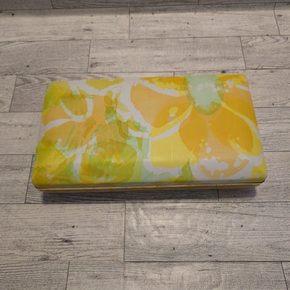 Mele Clamshell Hard Case Floral 1970's Travel Jewelry Box‎ Vintage